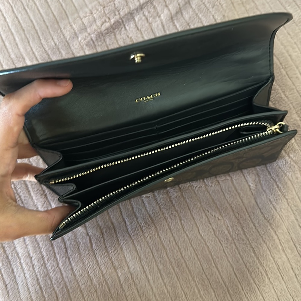 Wallet Coach - Picture 4 of 4